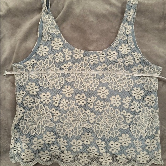 TOPSHOP Floral Top - Picture 3 of 4